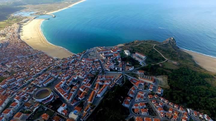 Home Sweet Praia Nazare Bagian luar foto