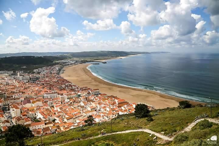 Home Sweet Praia Nazare Bagian luar foto